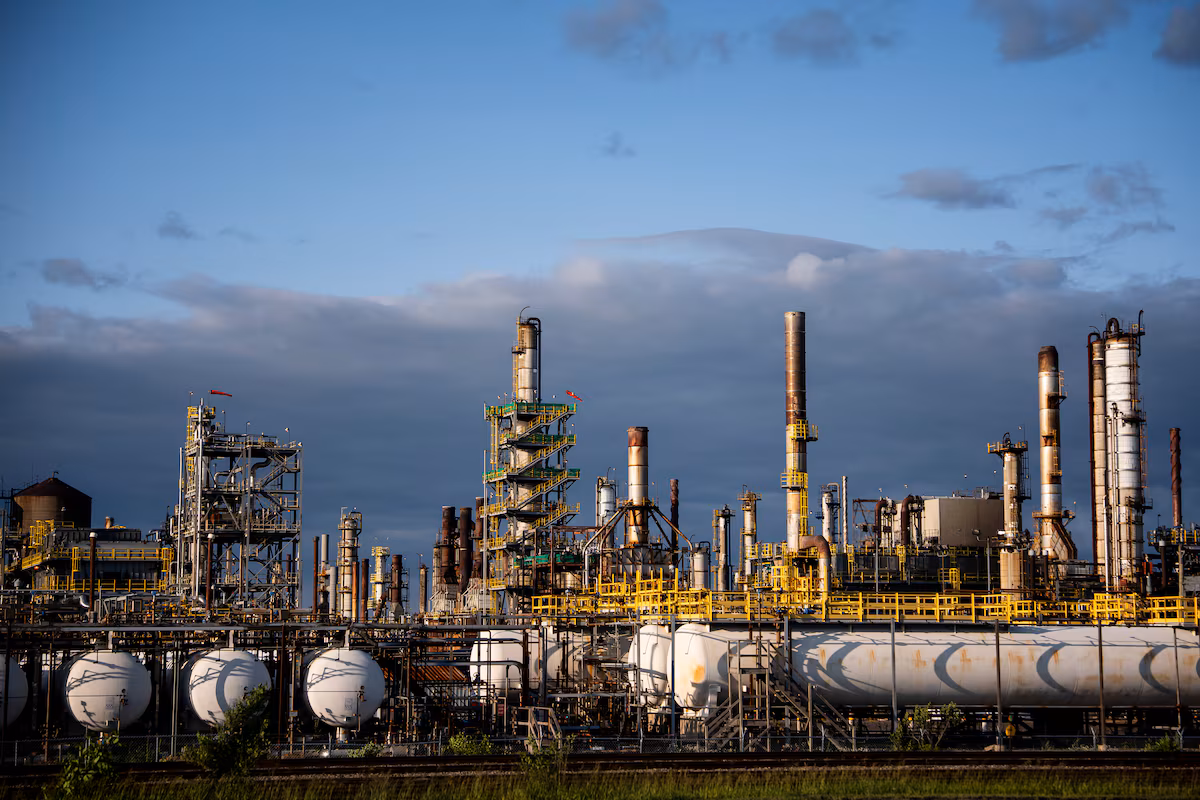 Suncor rides a wave of demand for made-in-Canada jet fuel