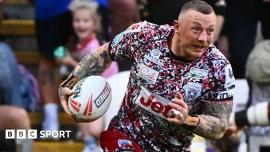 Super League: Leigh Leopards 42-6 Hull FC - Hanley and Charnley star in win