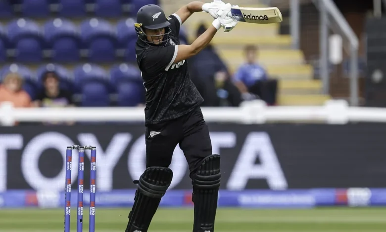 Suzie Bates returns to open as New Zealand bat first in decider