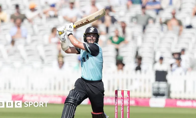 T20 Blast: Surrey beat Middlesex to go top of table