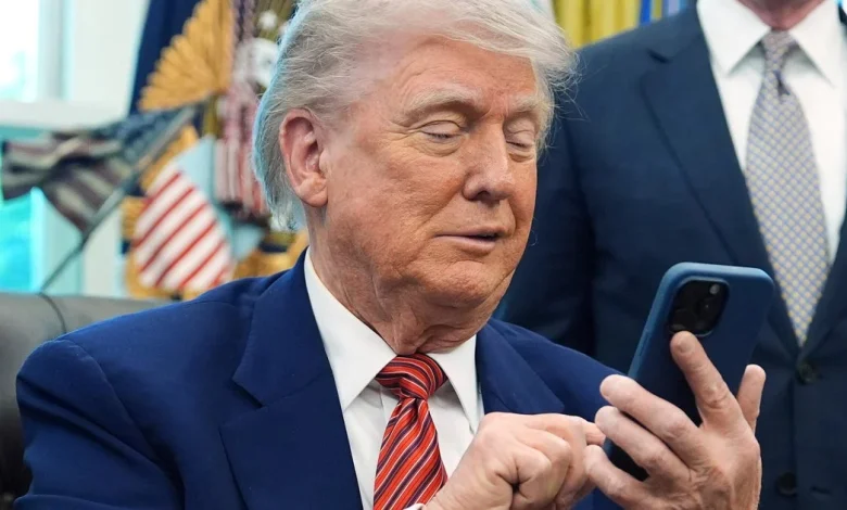 Tech Expert Gives Brutally Honest Review Of Trump Mobile Phone