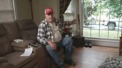Tenn. man says he tried to return IRS error, then got charged interest