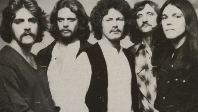 The one time Don Felder sang lead for Eagles in 1975