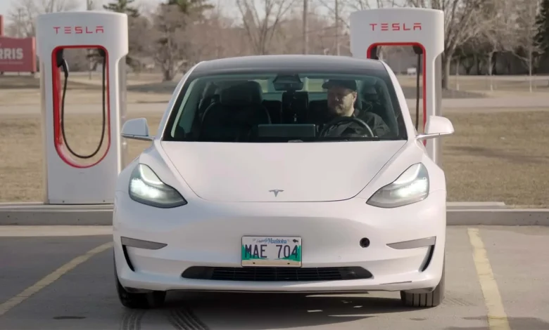 This 380,000-Mile Tesla Model 3 Has Its Original Battery. Range Loss Is Huge