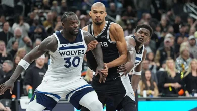 Timberwolves’ Julius Randle posterizes Victor Wembanyama at the buzzer