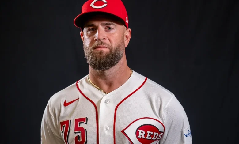 Tito Speedo makes appearance as Reds rout Nats with cringe-worthy vibe
