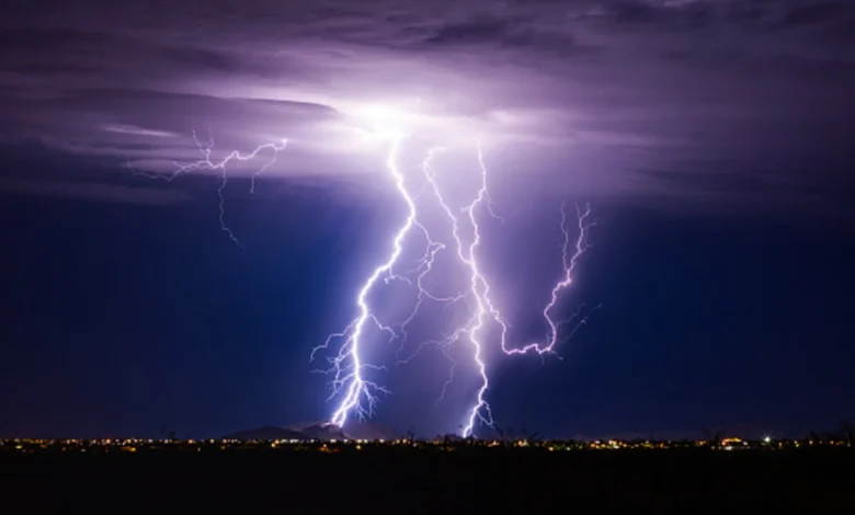 Tomorrow's Weather Edmonton (May 10): Thunderstorms and Warm Afternoon