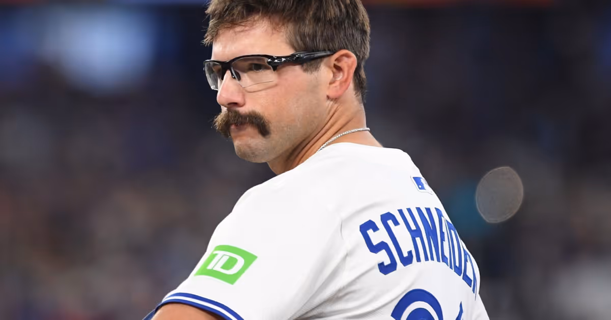 Toronto Blue Jays manager faces tough call on fan‑favourite player