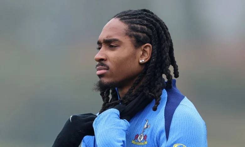 Tottenham team confirmed vs Everton - Roberto De Zerbi makes big Randal Kolo Muani decision
