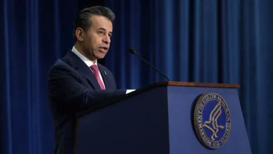 Trump has signed off on ousting FDA chief, senior official says
