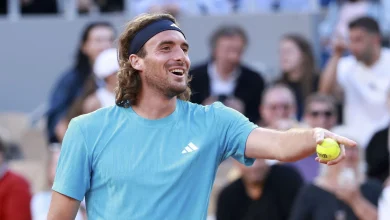 Tsitsipas: "Difficile immaginare che Sinner sarebbe diventato così forte. È un'ispirazione"