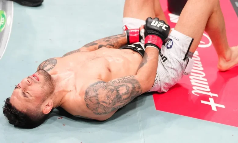UFC Macau video: Alex Perez appears to vomit in bucket after accidental groin strike