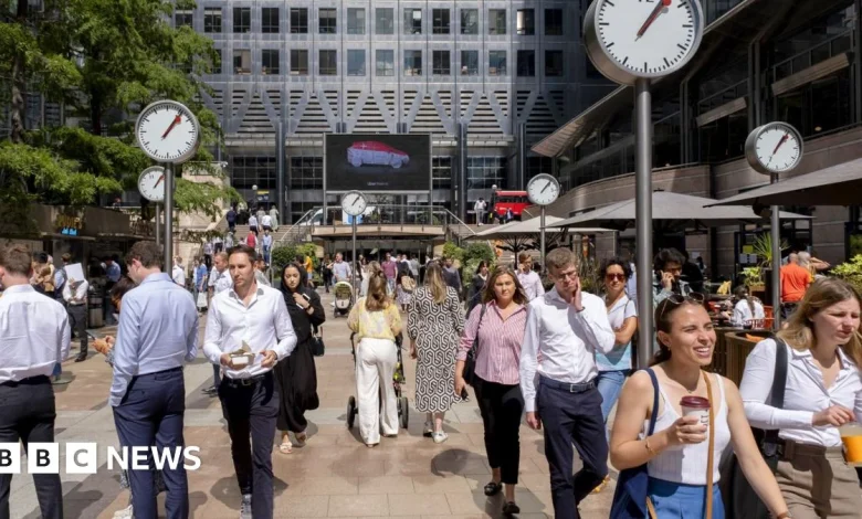 UK borrowing costs jump as uncertainty over PM's future continues
