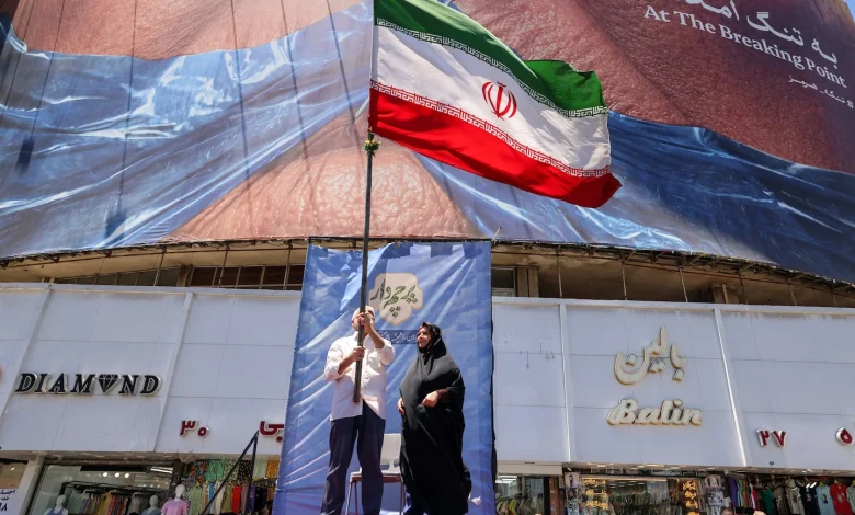 U.S. and Iran trade strikes as Trump cites no pressure for a peace deal