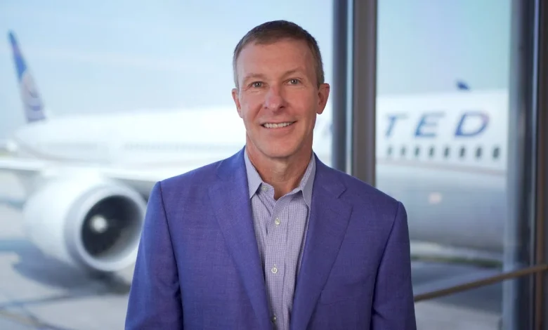 United CEO Keeps Trashing American Airlines — Then Gets Spotted Flying Them First Class