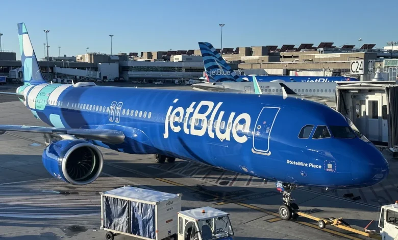 United CEO Scott Kirby Scoffs At Buying JetBlue, Says It's "Last Thing" He'd Do