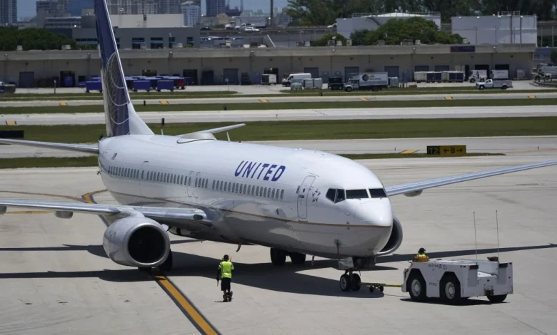 United Flight Reports Possible Drone Strike in San Diego