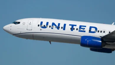 United flight landing at Newark Liberty Airport strikes light pole on New Jersey Turnpike, FAA says