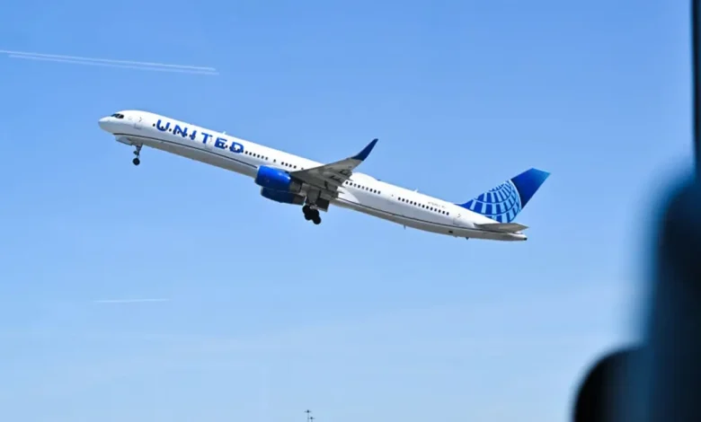 Unruly passenger met by law enforcement after United flight diverted to Dulles, officials say