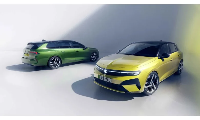 VAUXHALL OPENS ORDERS FOR NEW ASTRA AND INTRODUCES PETROL AUTOMATIC VERSION