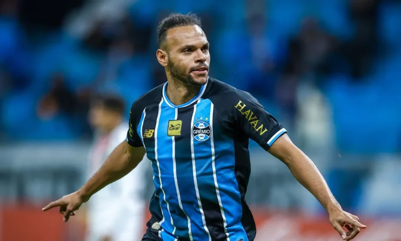 Vai passar em qual canal? Onde assistir a Grêmio x Santos ao vivo hoje