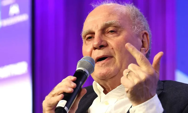Vertragspoker beim FC Bayern! Uli Hoeneß soll sich wohl in Gespräche mit Abwehrstar eingeschaltet haben