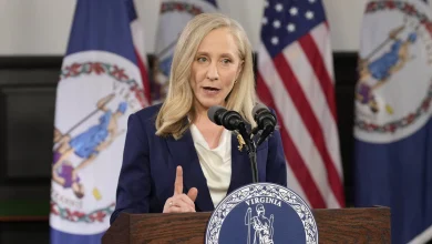 Virginia redistricting: State will use old congressional map for midterms, governor says