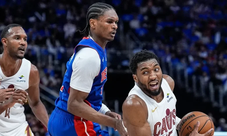 Was Ausar Thompson tripped by Jarrett Allen to end 4th? You decide