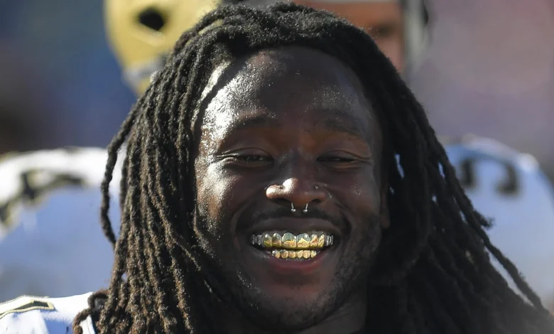 Watch Alvin Kamara Fake Injury in Trending Savannah Bananas Video amid Questions on Saints Future