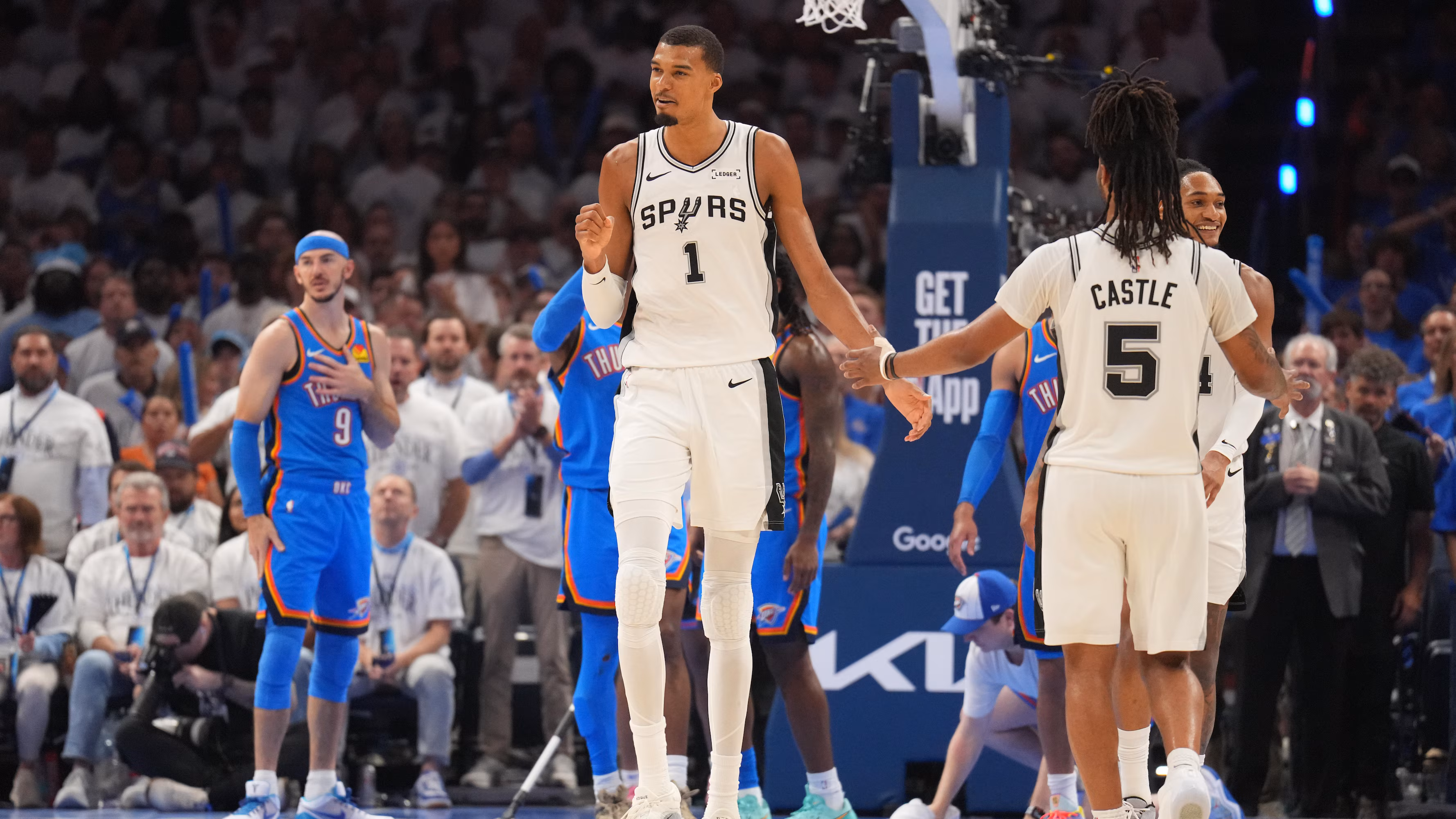 Wemby Calls Out Spurs' Turnovers in Game 2 Loss amid Castle's Struggles After Fox, Harper Injuries