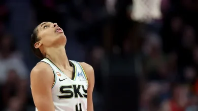 What happened to Skylar Diggins? Live injury updates for Sky vs. Mercury on 5/15/26