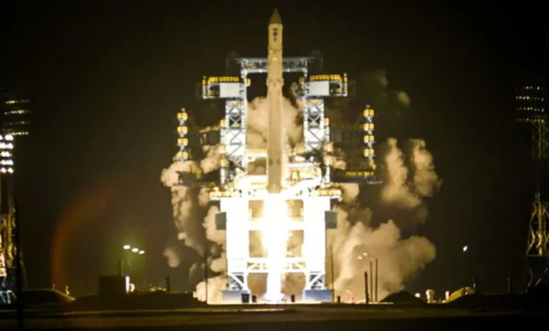 'Whatever Russia is testing, it's sophisticated': 2 Russian satellites get within 10 feet of each other in orbit