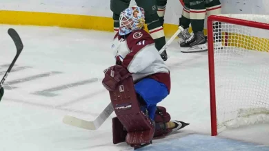 Wild chase Avalanche's Wedgewood in second period of Game 3