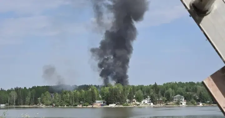 Wildfire west of Barrhead sets buildings on fire, residents ordered to evacuate