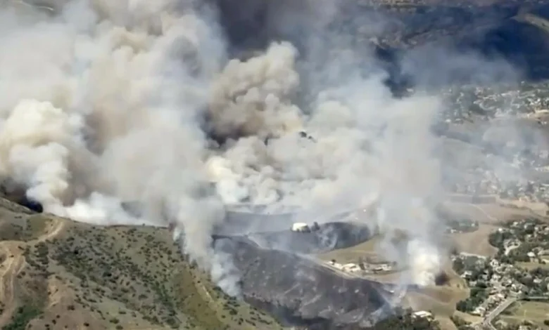Wind-driven fire burns home in Simi Valley, triggers evacuations