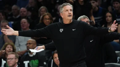 Wolves' Chris Finch calls out Tony Brothers for confronting him