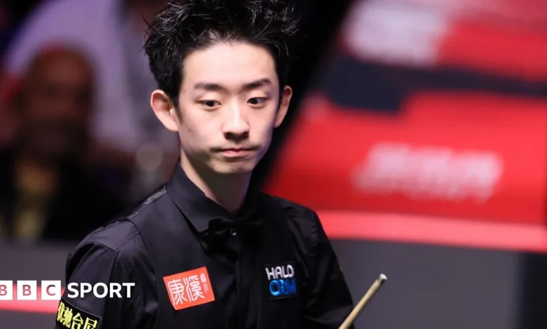 World Snooker Championship 2026: Wu Yize holds off Shaun Murphy fightback to retain slender lead in final