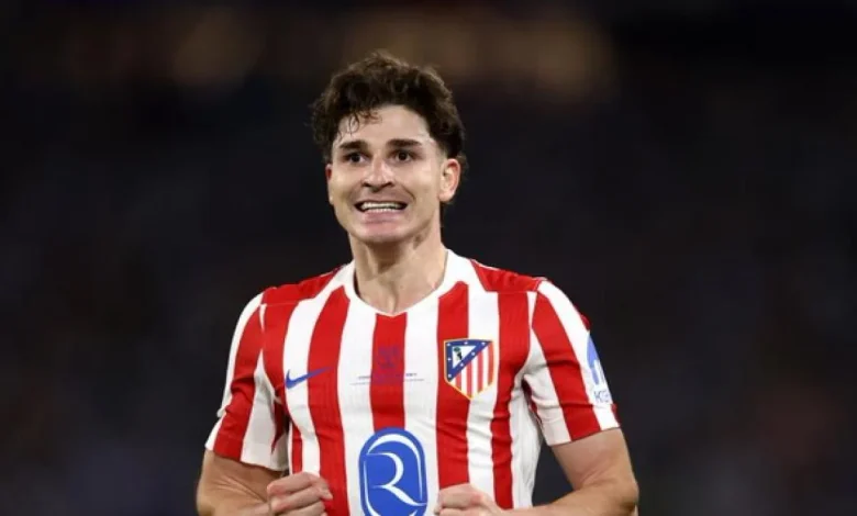 ¡Cumbre del Barça con el agente de Julián Álvarez!