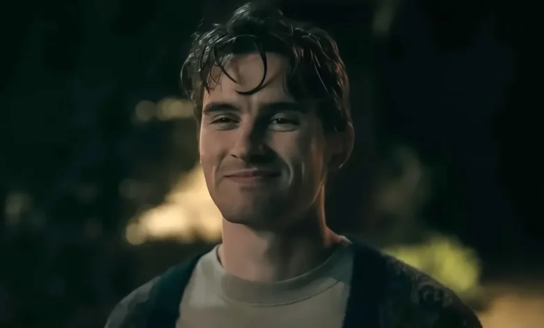 ‘Obsession’ Star Michael Johnston Knows You Think Bear Is the Real Villain — But He Disagrees