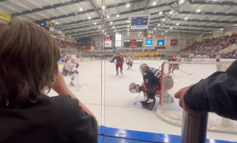 ‘Putting their hearts on the line’: Nanaimo Clippers play crucial Game 5 Friday night
