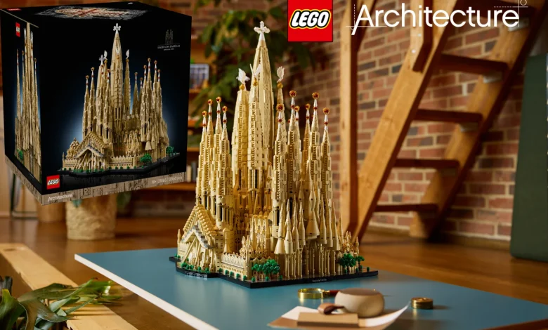12,060-piece LEGO 21065 Sagrada Família makes history as the biggest LEGO set of all time