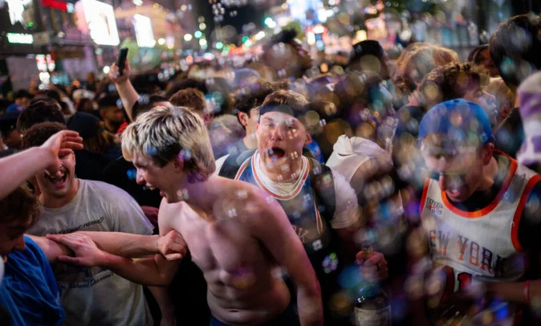 17 Arrested, 1 Officer Injured in N.Y.C. Celebrations of Knicks’ Game 2 Win