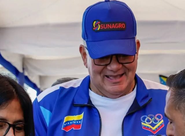 La presidenta (E) de la República Bolivariana de Venezuela, Delcy Rodríguez, lideró un despliegue por la parroquia Altagracia, en Caracas, donde aseveró que la senda productiva alimentaria venezolana ha permitido romper con el bloqueo económico. «Es