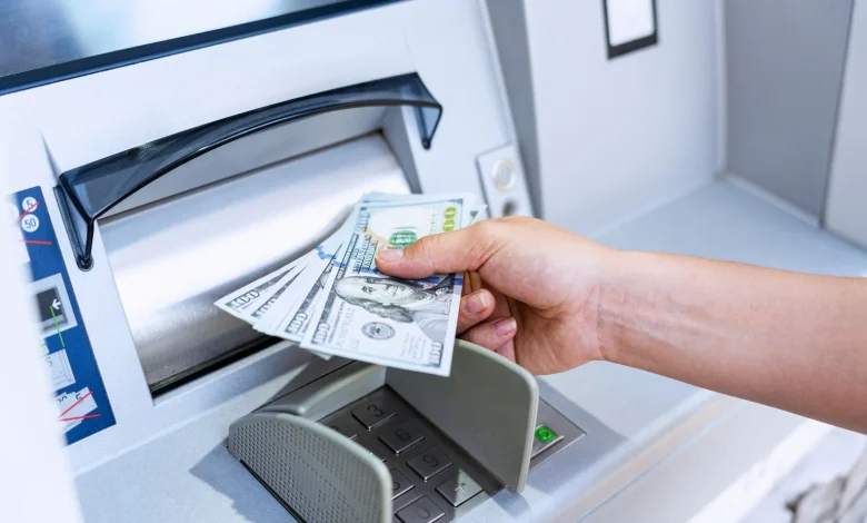 2 Dividend Compounders To Generate Income For Life