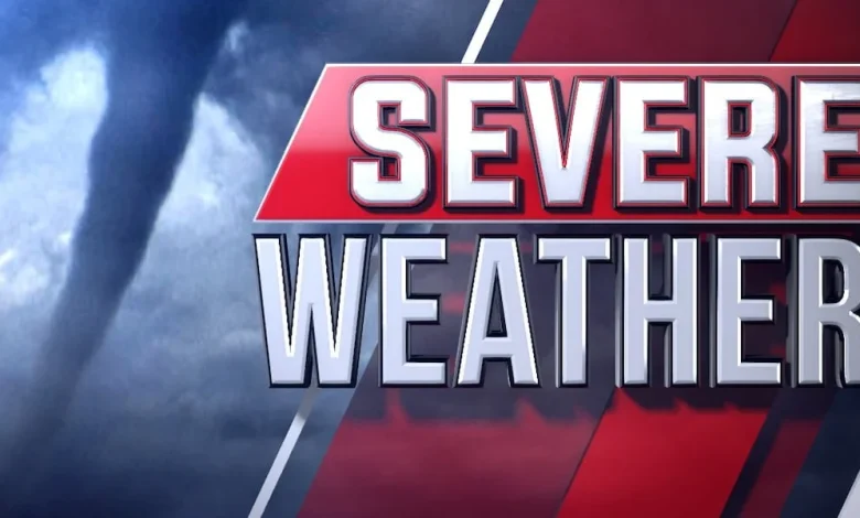 2 dead, 5 injured in southern Illinois severe weather