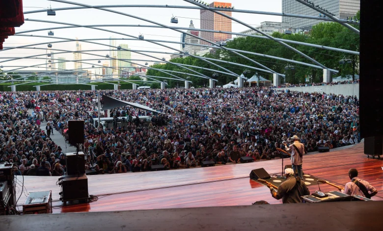 27 Things To Do In Chicago This Weekend: Blues Fest, Art Fairs And Summer Kickoff