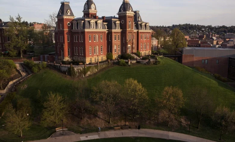 5 taken to the hospital after strong winds at NCAA tournament in West Virginia