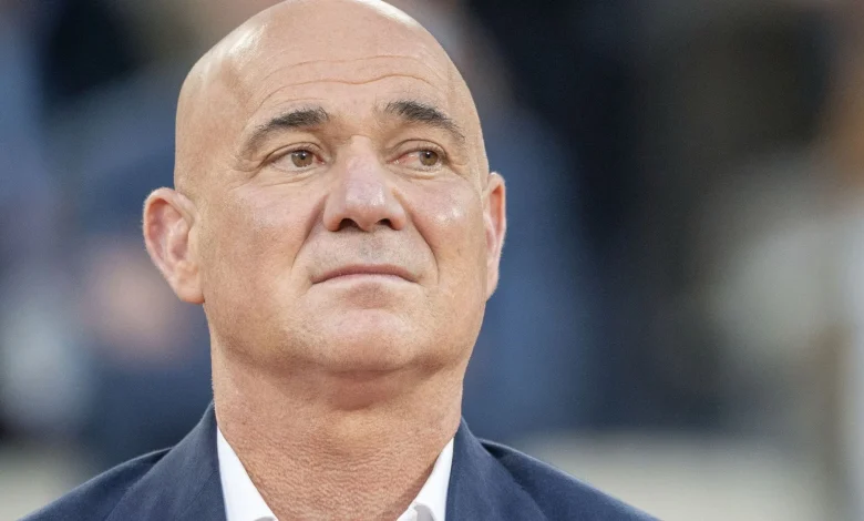 Agassi names player with 'best backhand we've ever seen'