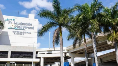 Air traffic controller calls pilot "insane" after apparent close call at Florida airport
