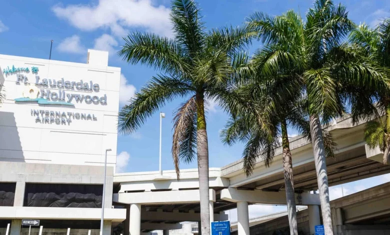 Air traffic controller calls pilot "insane" after apparent close call at Florida airport